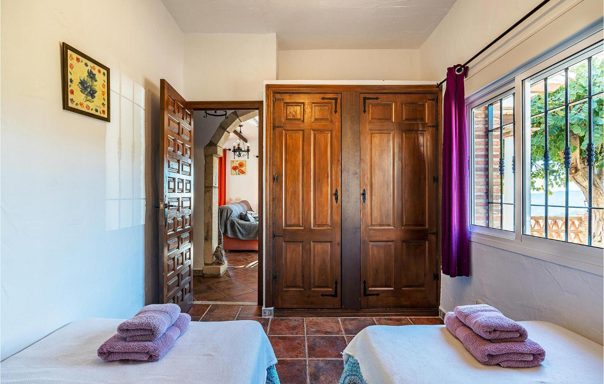 Amazing Home In Frigiliana With Kitchen ภายนอก รูปภาพ