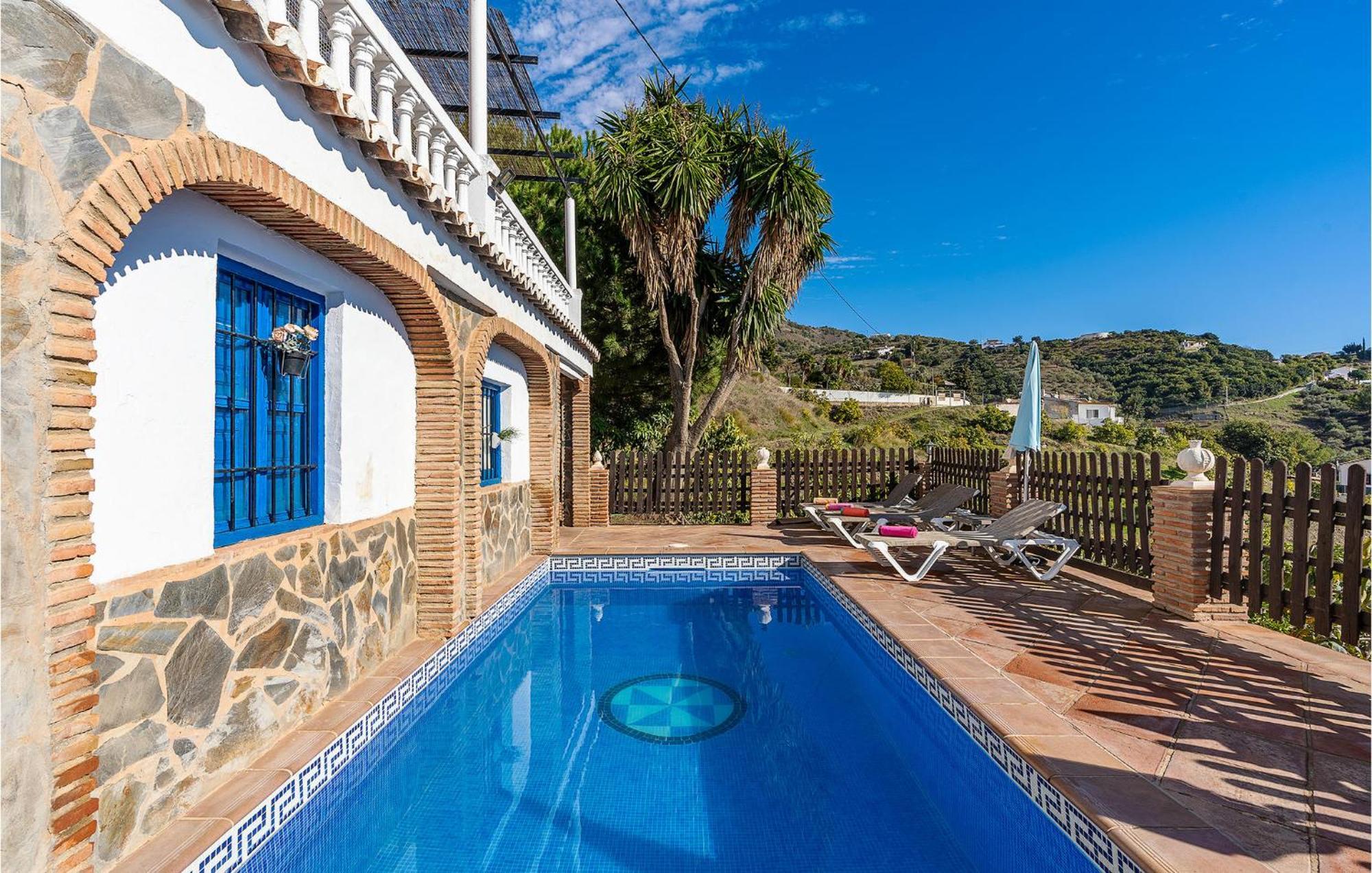 Amazing Home In Frigiliana With Kitchen ภายนอก รูปภาพ