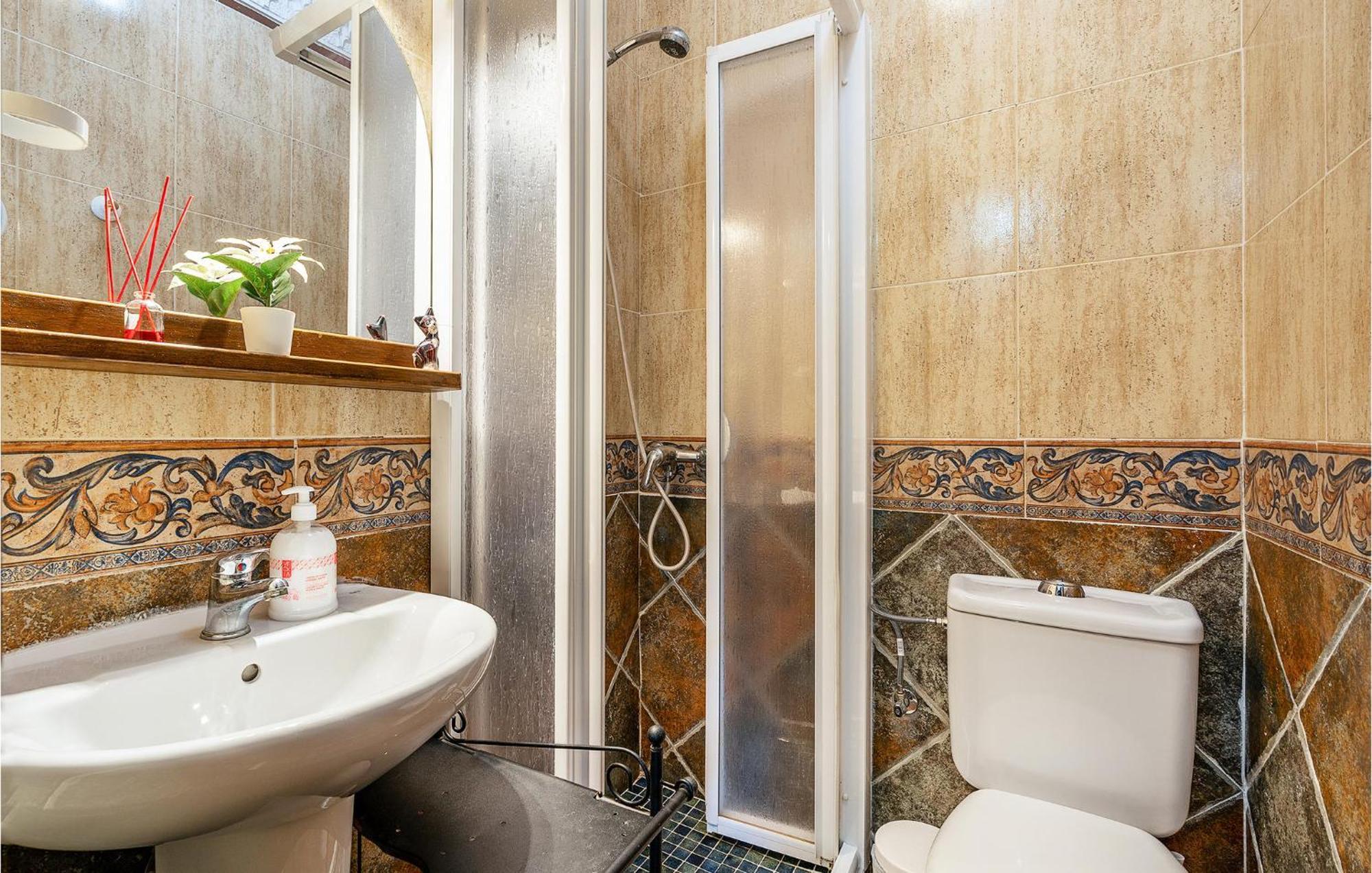 Amazing Home In Frigiliana With Kitchen ภายนอก รูปภาพ