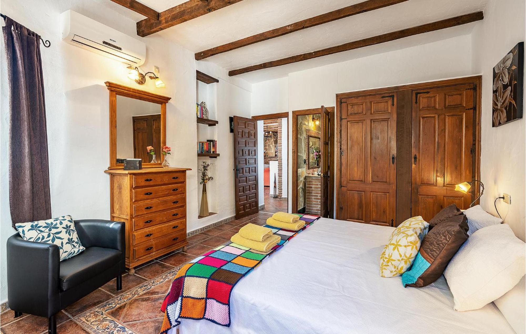 Amazing Home In Frigiliana With Kitchen ภายนอก รูปภาพ